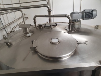 Stainless Steel 5000Ltr Vertical Cylindrical Agitated, Insulated and Jacketed Mix Tank - 3400mm x 2050mm Diameter - 4