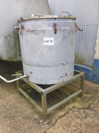 350 Litre Stainless Steel Insluated Tank with Hinged Lid on Stand 1500 mm High x 1000 mm Diameter