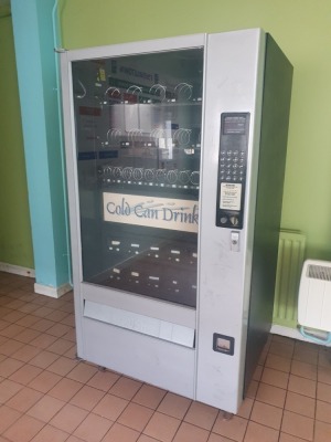 Refrigerated Vending Machine