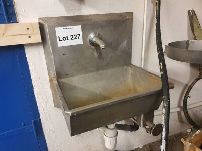 Stainless Steel Knee Operated Sink with Dispensers