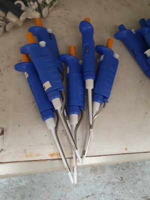 6 off Gilson Pipetman Pipettes