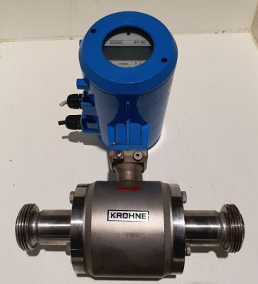 Krone 1 1/2" Flow Meter with IFC 090 Digital Display