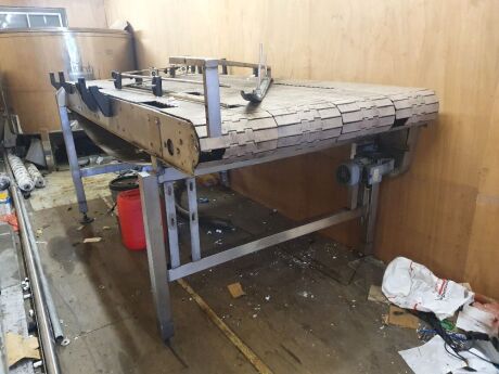 4 Lane Stainless Steel Accumulation Table