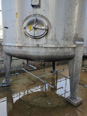 Sapphire 25,000 Litre 316 Stainless Steel Vertical Cylindrical Tank with Bottom Manway - 3