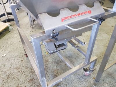 Podmores Stainless Steel Vibratory Conveyor & Hopper - 2