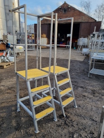 2 off 4 Step Gantry Platforms