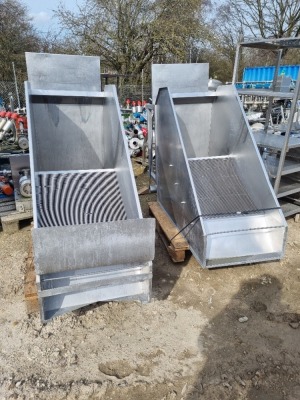 2 off Stainless Steel Wiers - 4