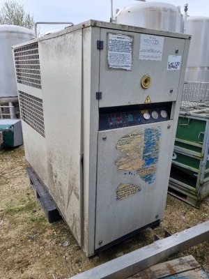 2006 MTA type TAE EVO 020 Serial Number 2200085628 R407C Refrigerant Package Chiller