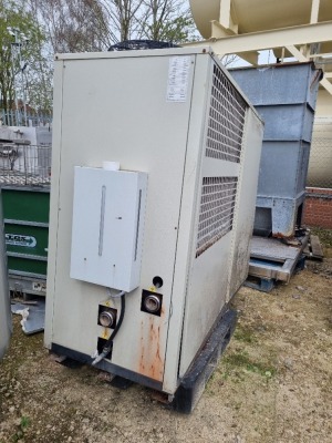 2006 MTA type TAE EVO 020 Serial Number 2200085628 R407C Refrigerant Package Chiller - 4