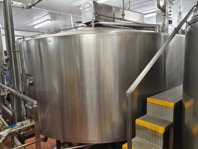 18,000 Litre Stainless Steel Cheese Vat Enclosed with Cutters & Stirrers Dimension 4800 mm x 3200 mm x 2700 mm High - 2