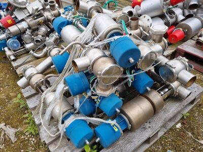 1 x pallet approx 13 assorted tuchenhagen actuated valves
