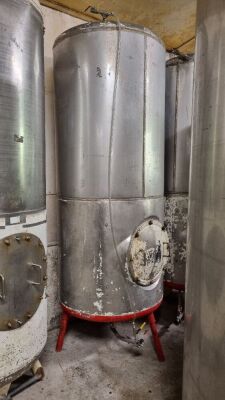 Stainless Steel Vertical Tank Circa 1,400 Litre Capacity