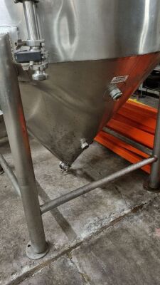 JV Norwest Stainless Steel Cylindro Conical Fermenter with Antivac Valve Bottom Manway - 3