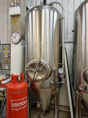 2012 950 Litre Stainless Steel Cylindro Conical Jacketed Fermenting Vessel