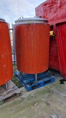 800 Litre Stainless Steel Insulated and Wooden Clad Tank