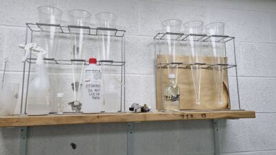 Quantity of Assorted Laboratory Glassware