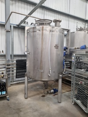 Stainless Steel Vertical Cylindrical 2500Ltr Single Skin Hot Liquor Tank - 3