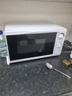 Fridgemaster Fridge, Microwave and Toaster - 3