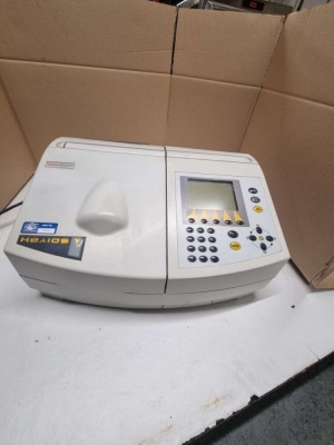 Thermo Spectronic type Helios Gamma Spectrometer