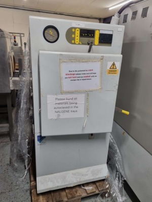 Priorclave type PS/QCS/EH150 serial number 3037 150ltr Autoclave