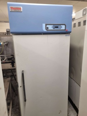 Thermo Fisher Scientific Revco model ULT3030V20 Single Door Freezer