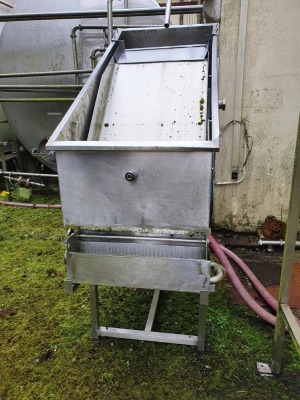 Stainless Steel Wier Screen with 2" Centrifugal Pump and Balance Tank