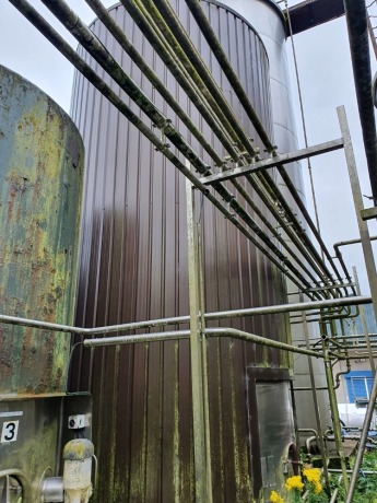 APV 70,000 Litre Stainless Steel Insulated and Steel Clad Silo - 7500mm x 3720mm Diameter