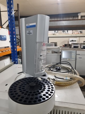 Varian model 3900 Gas Chromatography Analyser serial number 10123 with Varian CP-8400 Autosampler and Varian Saturn model 2100T - 4