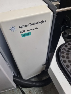 Agilent Technologies model 200 Series A Atomic Absorption System with Agilent SPS-3 Autosampler, Agilent GTA-120 Graphite Tube Atomiser, Agilent PSD 120 Programmable Sample Dispenser - 2