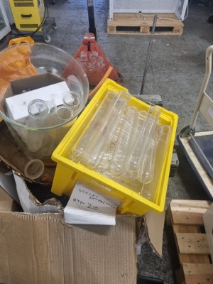 Quantity of Assorted Laboratory Glassware - Test Tubes, Flasks etc.