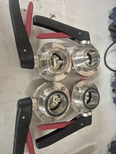 4 x 2" Stainless Steel Butterfly Valves with Handles